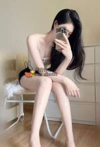 奶糖 23歲C+罩杯：23歲極品茉莉香女神！坐擁清秀臉粉嫩肌膚雪白雙乳神顏、解鎖鮑魚肥