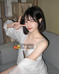 甄甄 20歲C罩杯：20歲極品白嫩美姬！坐擁雪白嫩肌一對嬌嫩飽滿犯規身材、解鎖喜歡被服