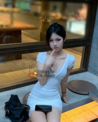小九 23歲C+罩杯：23歲極品清新校花！坐擁皮膚白皙透亮身材比例優美神顏、解鎖清新學