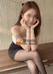 蕾娜 24歲 D罩杯：169cm高挑長腿尤物、臨門一腳嫩手死死握住、分身狂擼視覺大爆發實