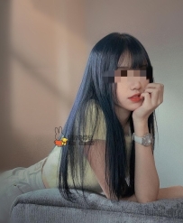 若若 24歲C罩杯：24歲雙北茶客熱搜爆款！高挑大長腿眼神迷人很會放電極品妹，解鎖毛少