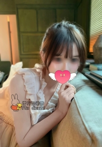咪多 21歲C+罩杯：21歲台中茶客熱搜爆款！床功技術很讚很會舔蛋蛋極品妹，解鎖熱情主