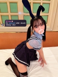 安禾 23歲D罩杯｜性感兔女郎驚豔登場！小蠻腰+白嫩美腿、胸前飽滿爆乳溢出
