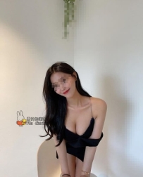 巧玲 26歲D+：頂級白皙反差浪女！精緻五官立體、純天然奶子、在床上宛如母狗般瘋狂索