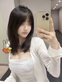 小奈 26歲 D罩杯：極致高級女友式服務、激情舌吻+全身漫遊舔弄、慢調情前戲爆棚、主動