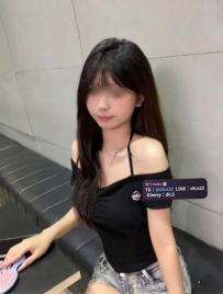南喬 20歲C+罩杯｜純欲界天花板降臨！足控極品美腳、全身粉嫩白虎無毛名器