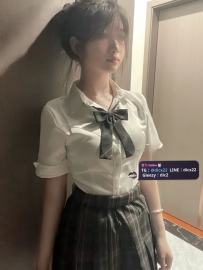 小吳 25歲D+罩杯｜乖巧甜美學生妹剛下海！粉嫩乳頭初體驗、純欲感心癢水嫩名器